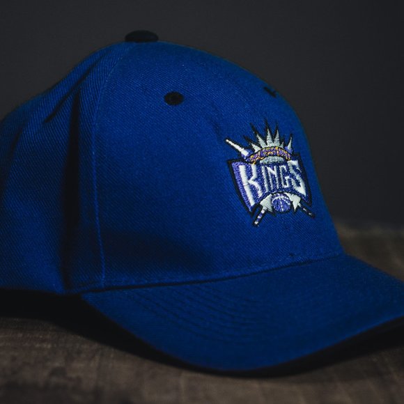 Sacramento Kings Vintage Hat - Picture 2 of 3